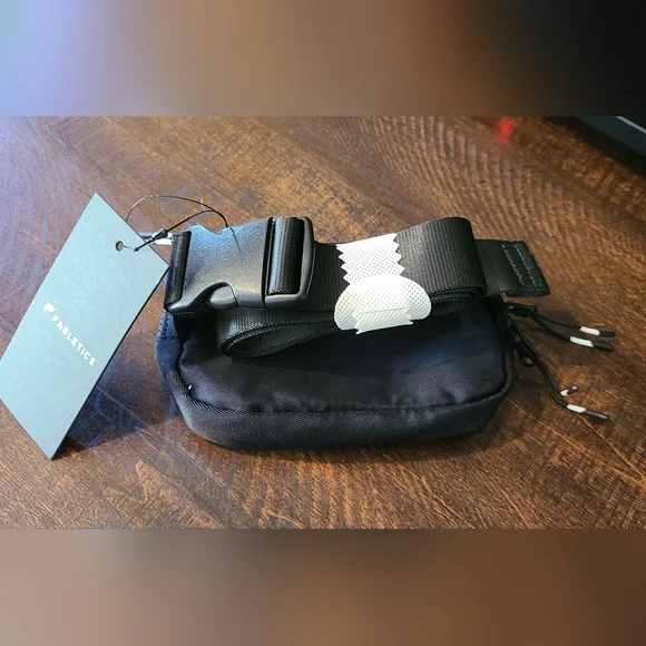 Fabletics Mini Bag New - Picture 9 of 13